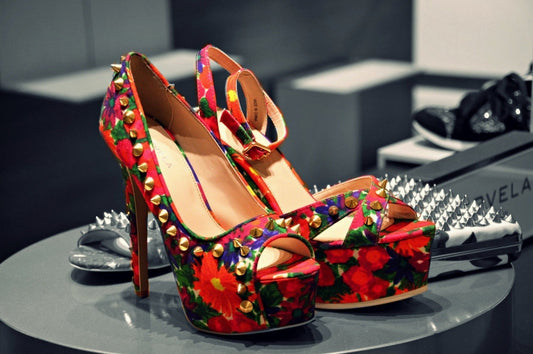 Zapatos Rojos con Tachuelas Peep Toes Originales