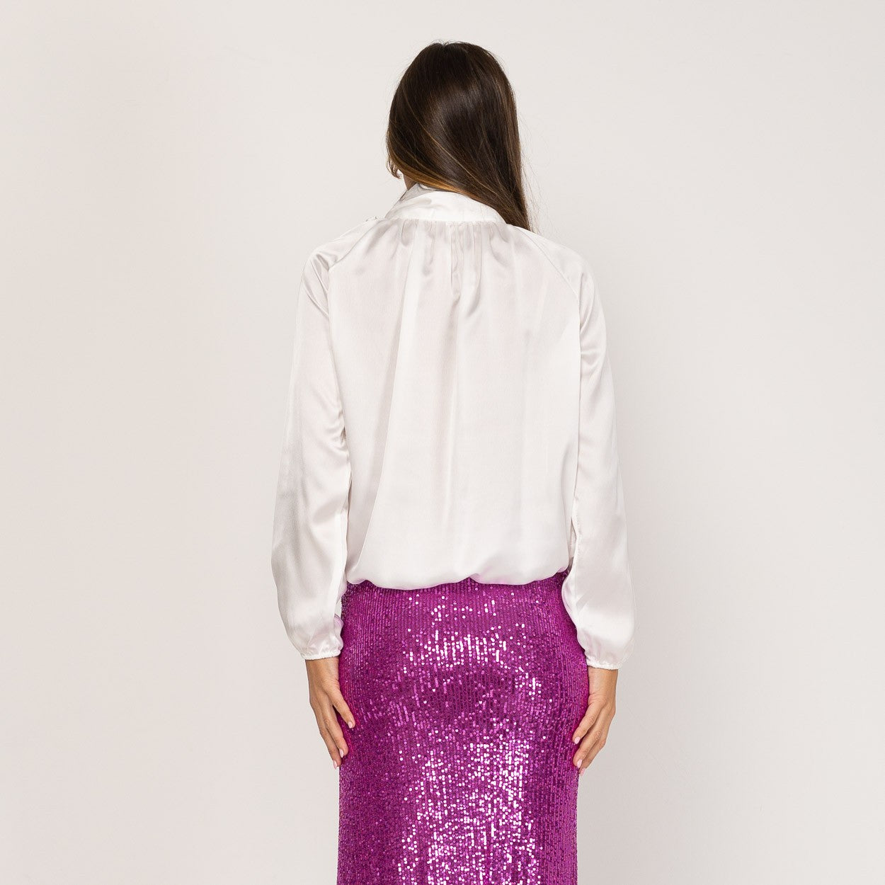 Blusa Satinada Blanca Lazo MANGO ZARA