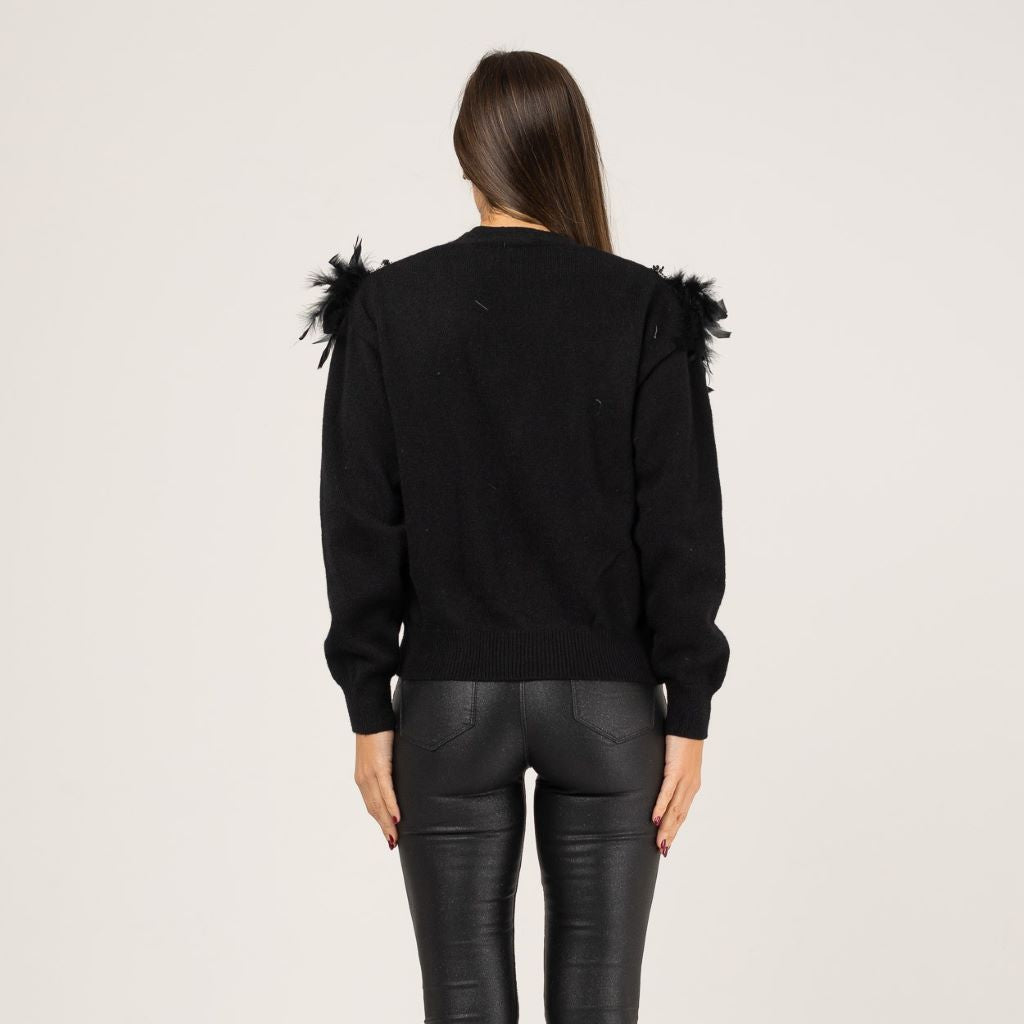 Chaqueta Negra con lumas, Perlas y brillantes ZARA MANGO