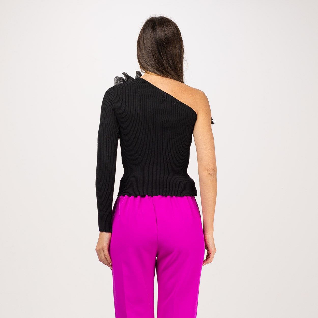 Top Fiesta Negro de Canalé y Organza MANGO ZARA