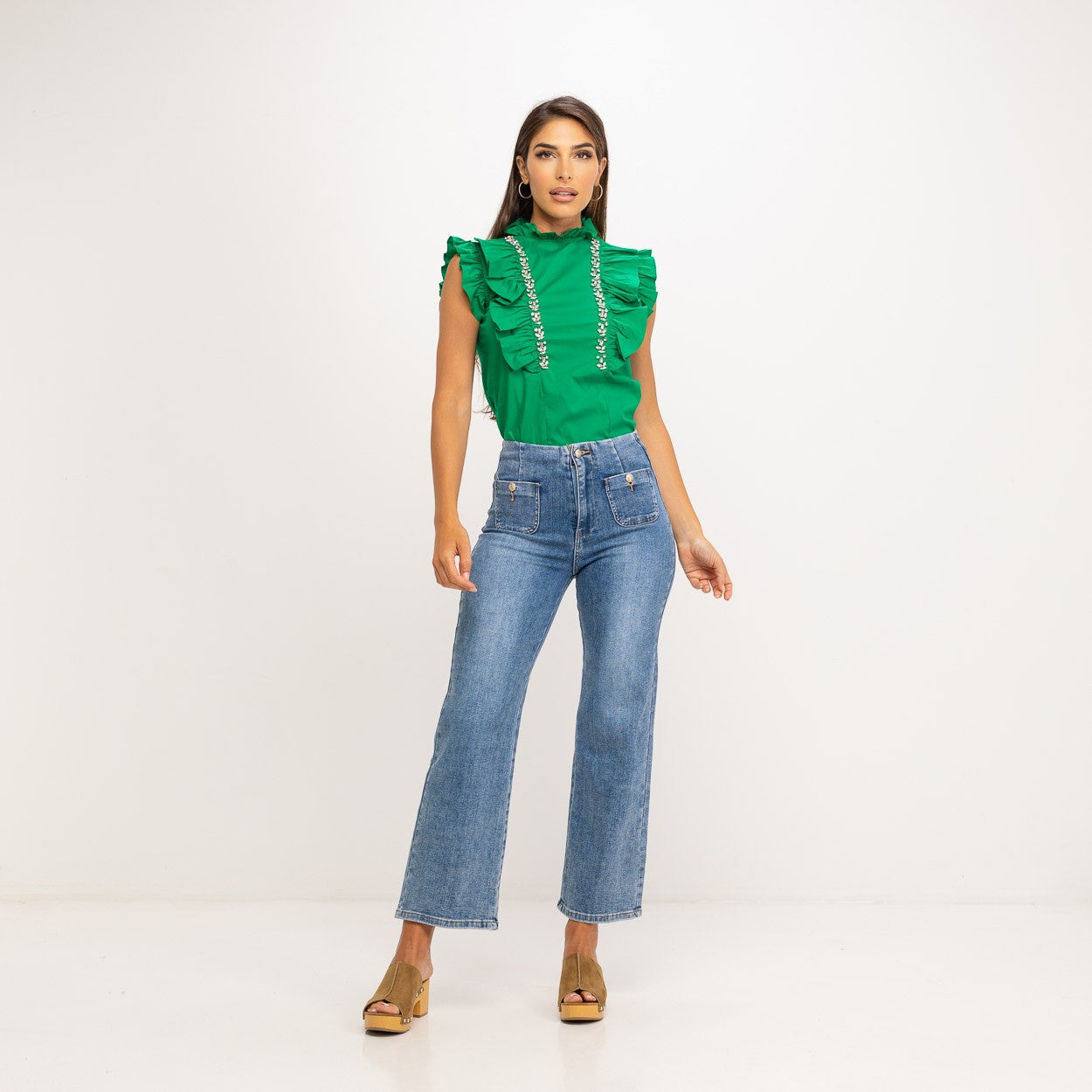 Top verde con volantes y brillantes MANGO ZARA