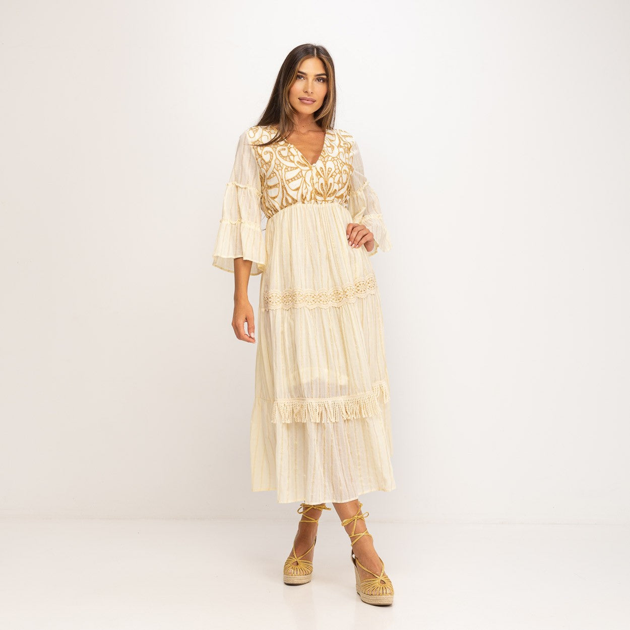 Vestido boho blanco bordado MANGO ZARA