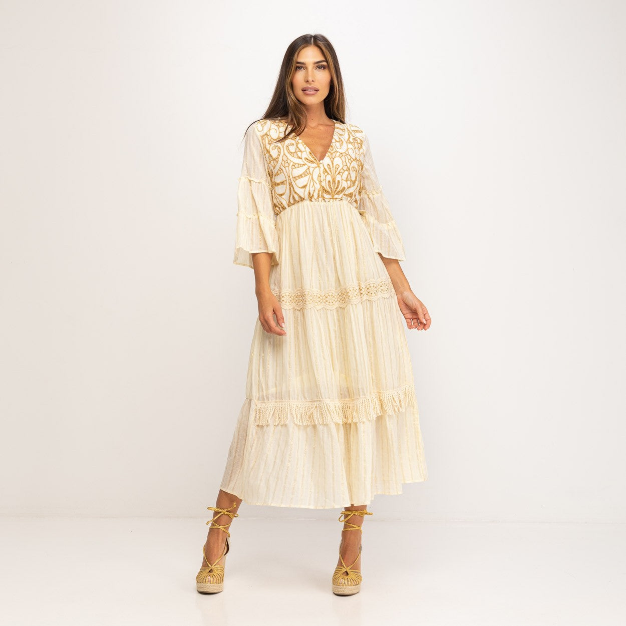 Vestido boho blanco bordado MANGO ZARA