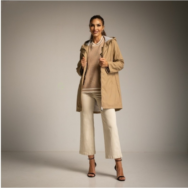 Chubasquero Beige