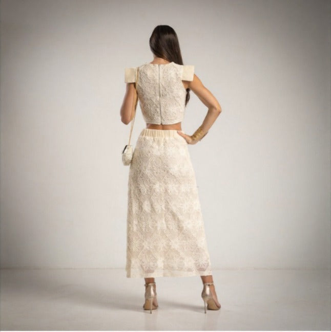 Conjunto top y falda Bordado en crudo