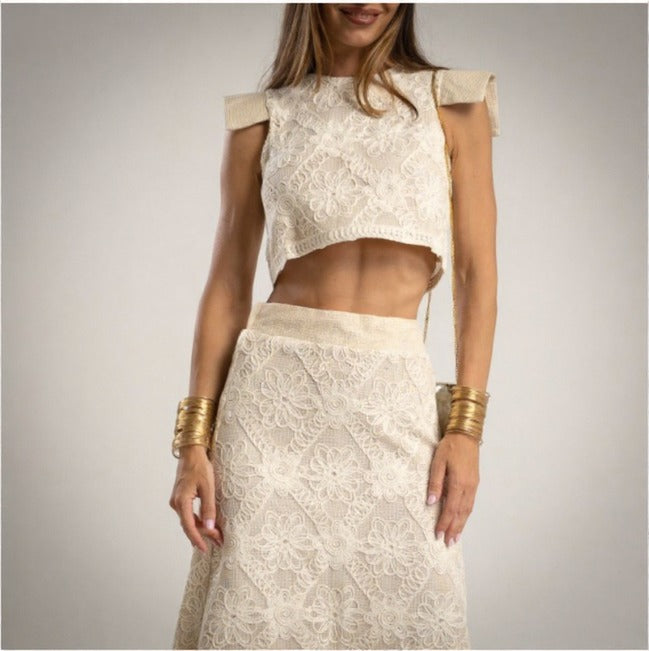 Conjunto top y falda Bordado en crudo