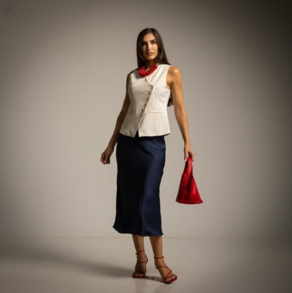 Falda Satinada Azul MArino ZARA