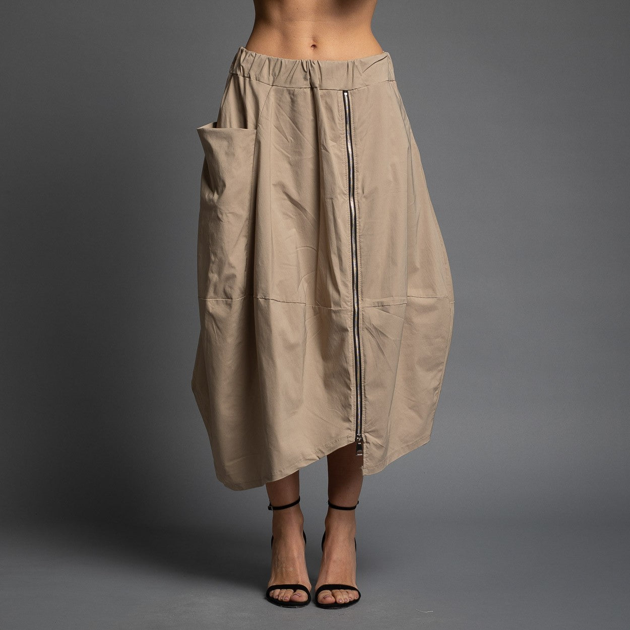 Falda Sport Beige Amplia