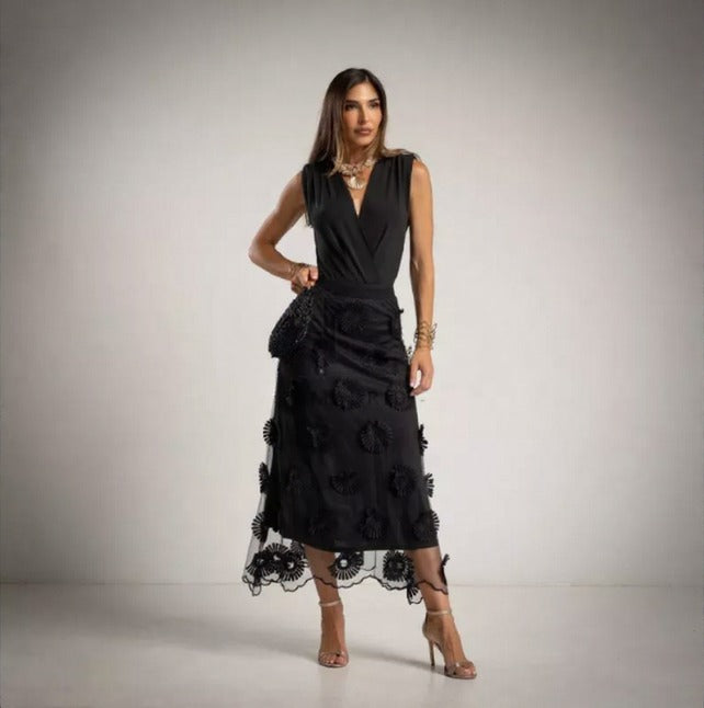 Falda de Tul negra con flores bordadas Moda50