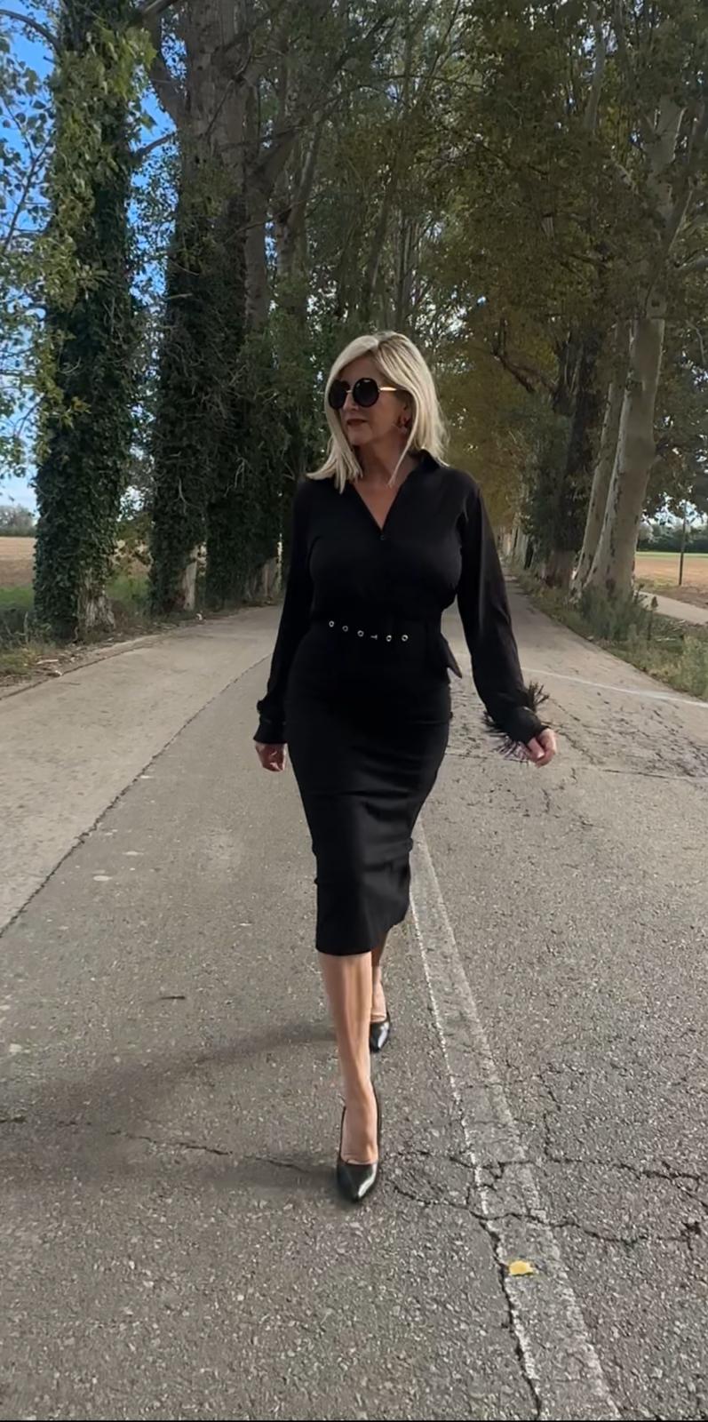 Falda Tubo Negra MANGO ZARA