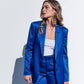 Blazer satinada azul eléctrico