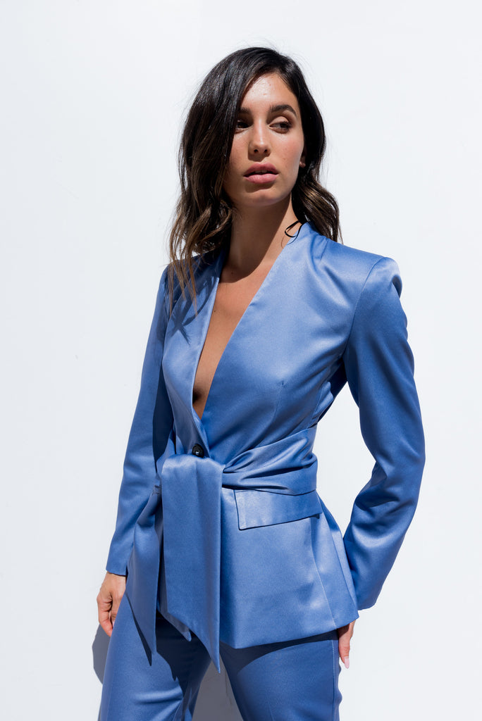 Blazer satinada azul celeste 