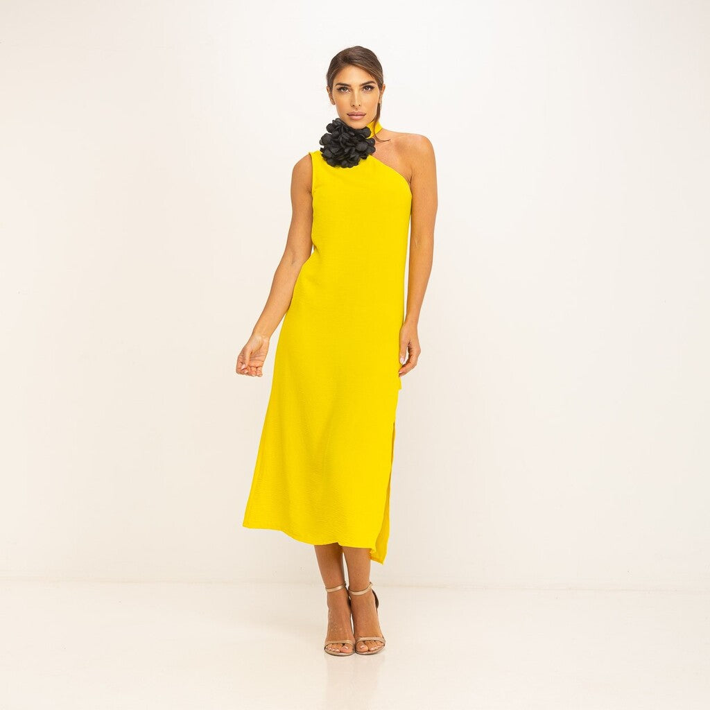 Vestido de Fiesta Amarillo Rosa en el cuello