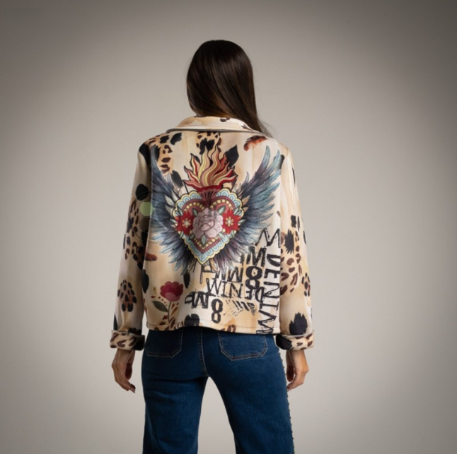 Biker beige Animal Print, flores, plumas, mariposas