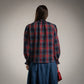 Blusa tartan azul marino y roja con manga abullonada cuello y mangas de nido de abeja