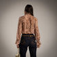 Camisa con chorreras estampado piton beige
