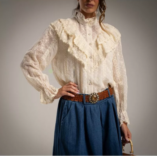 Camisa de plumeti con volantes