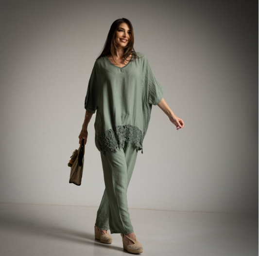 Casaca Oversize Kaki Puntilla ZARA