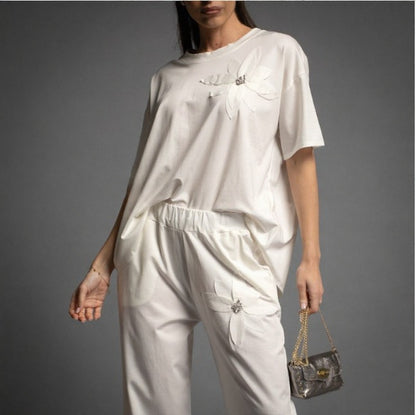 Chandal Blanco adorno de Margarita joya