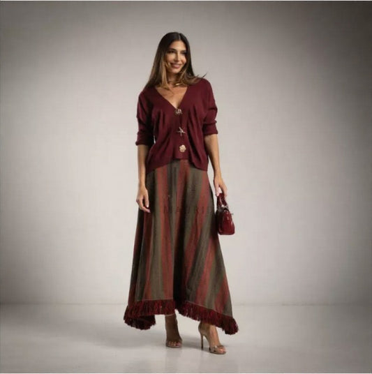 Falda asimétrica con flecos burgundy