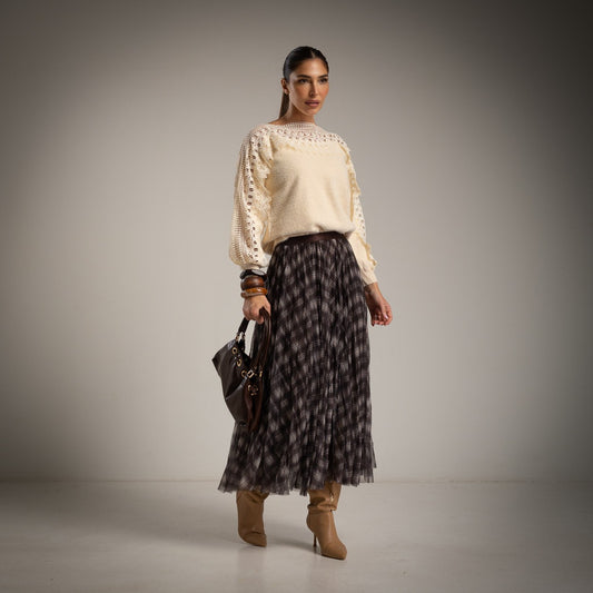 Falda de tul tartán marron con jersey blanco puntilla