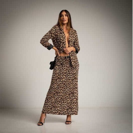 Falda larga recta animal print con cinturon