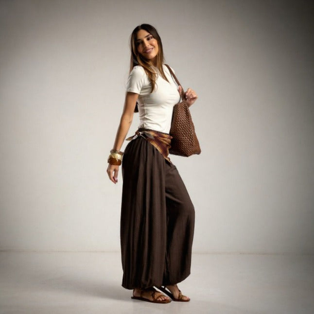 Pantalón ballon marron chocolate con pañoleta a cuadros a la cintura