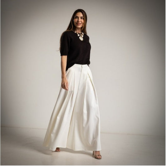Pantalon palazzo blanco con pinzas delanteras Moda50
