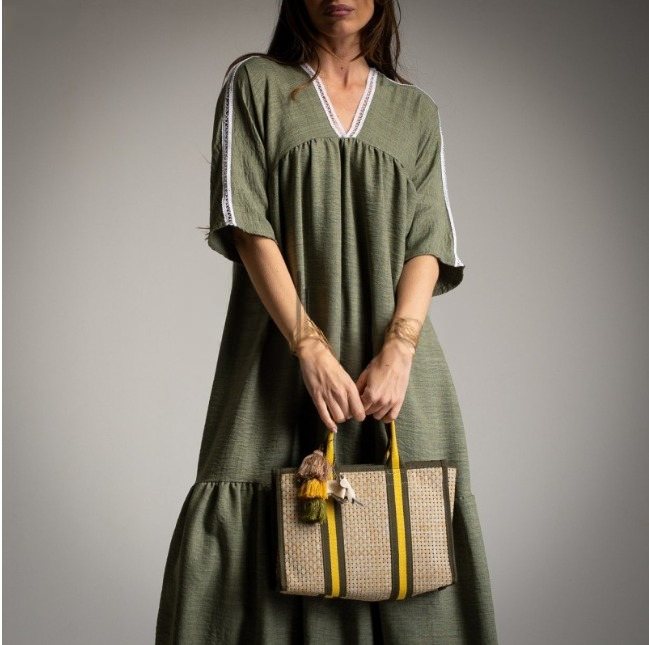 Vestido Holgado con Volantes Caqui ZARA