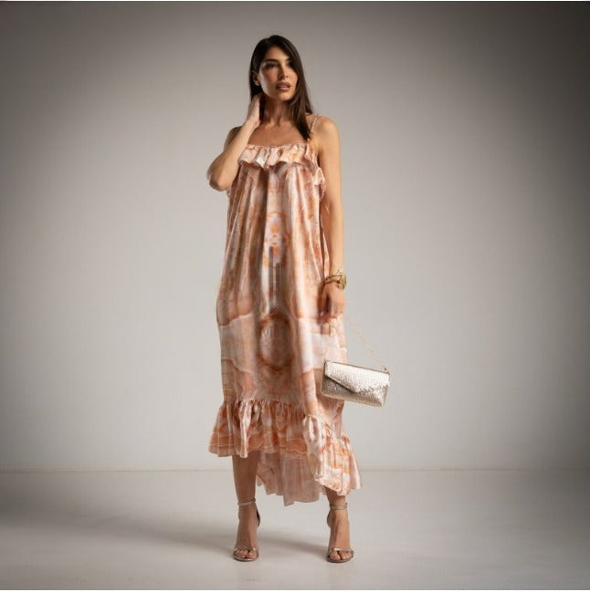 Vestido Largo con tirantes y volantes estampado beige