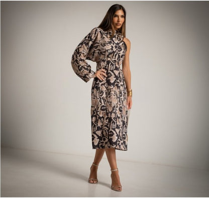 Vestido con manga asimétrica de quita y pon marron chocolate