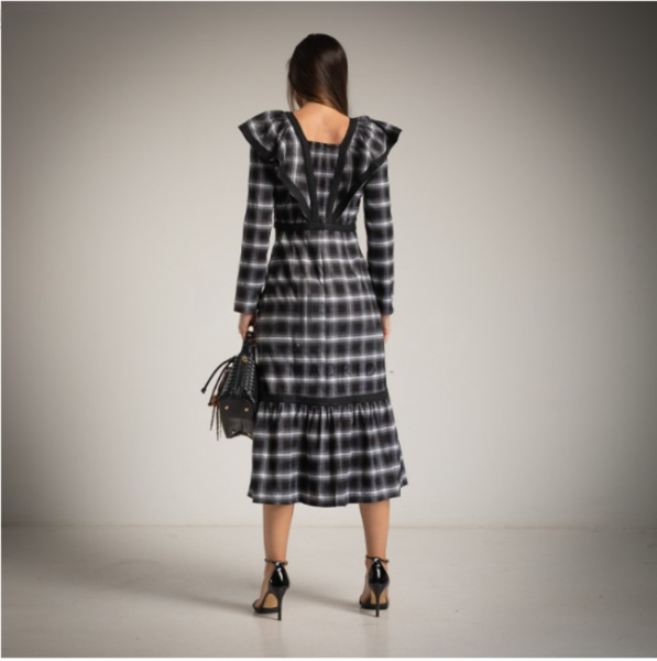 Vestido de cuadros blanco y negro