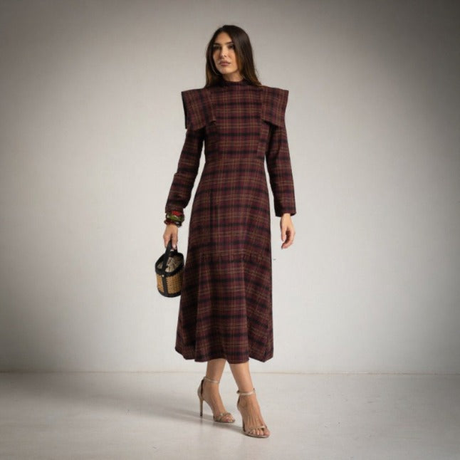 Vestido estampado de cuadros burgundy con hombreras