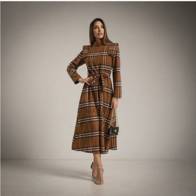 Vestido idi estampado de cuadros tipo Tommy Hilfiguer Marron