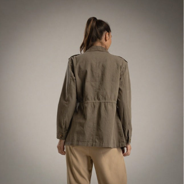sobrecamisa militar kaki mujer